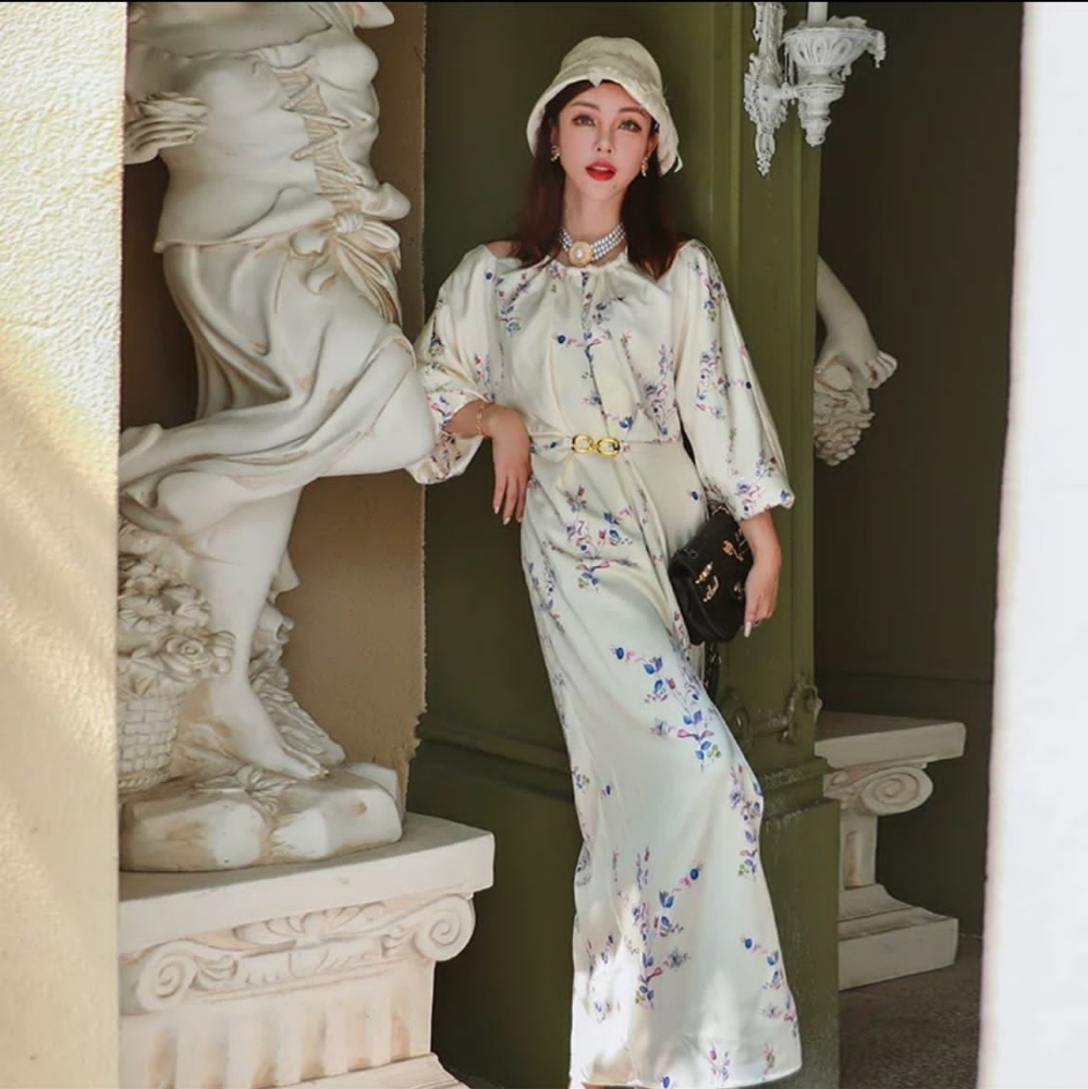 Sapphire floral elegant strapless dress